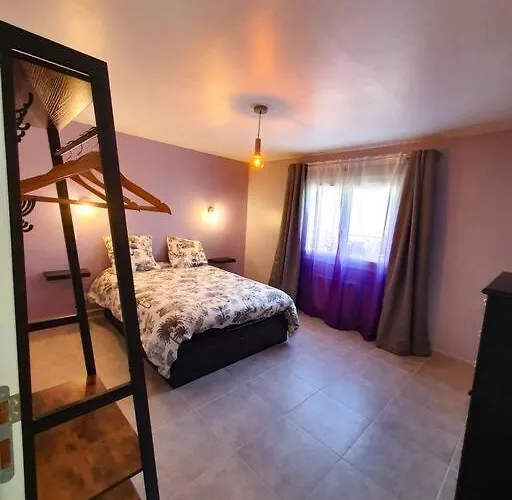 Mon Caprice Roquemaure (Gard)